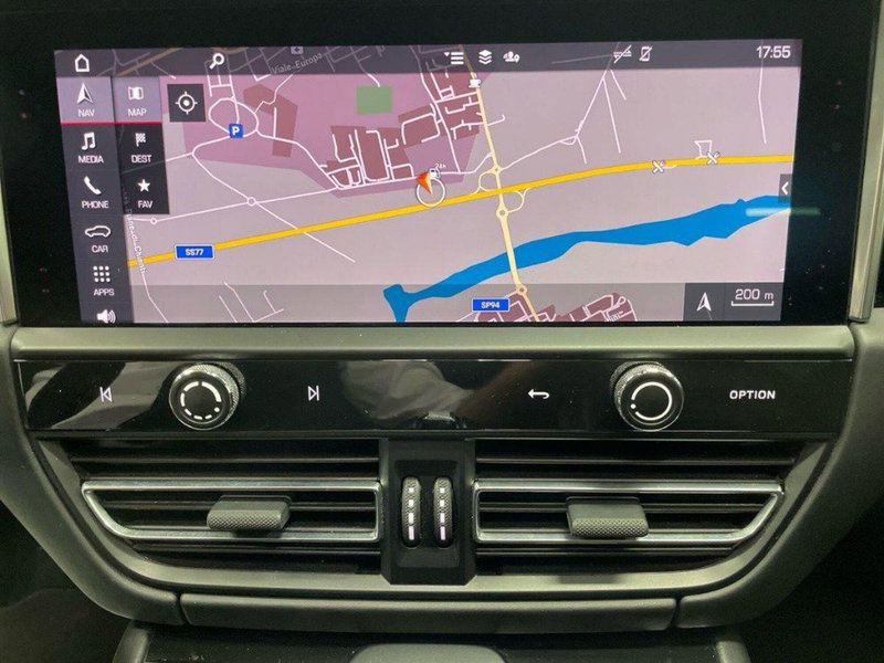 Porsche Macan usata a Ancona (15)