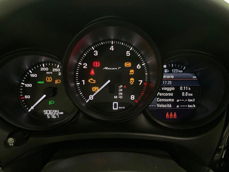 Porsche Macan usata a Ancona (9)