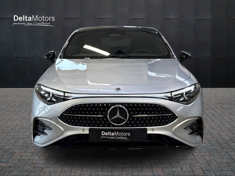 Mercedes-Benz CLA EQ nuova a Macerata (6)