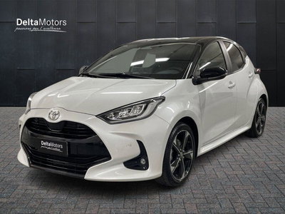 Toyota Yaris 130 Premiere del 2024 usata a Montecosaro