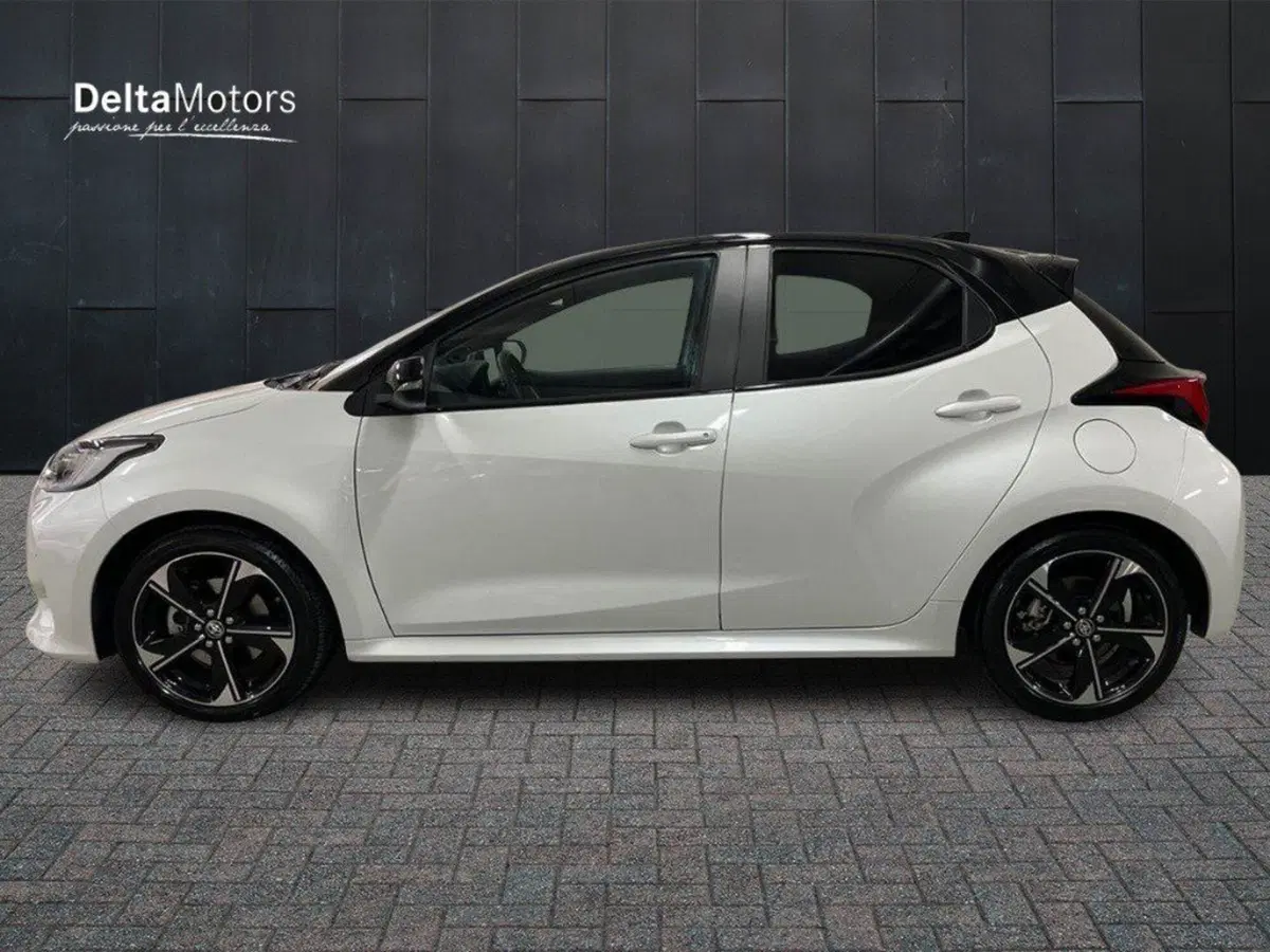 Toyota Yaris usata a Macerata (2)