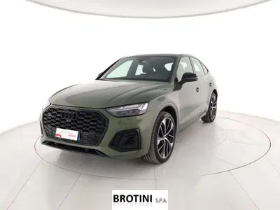 Audi Q5 Sportback 40 2.0 tdi mhev 12V Identity Black quattro s-tronic del 2023 usata a Massa