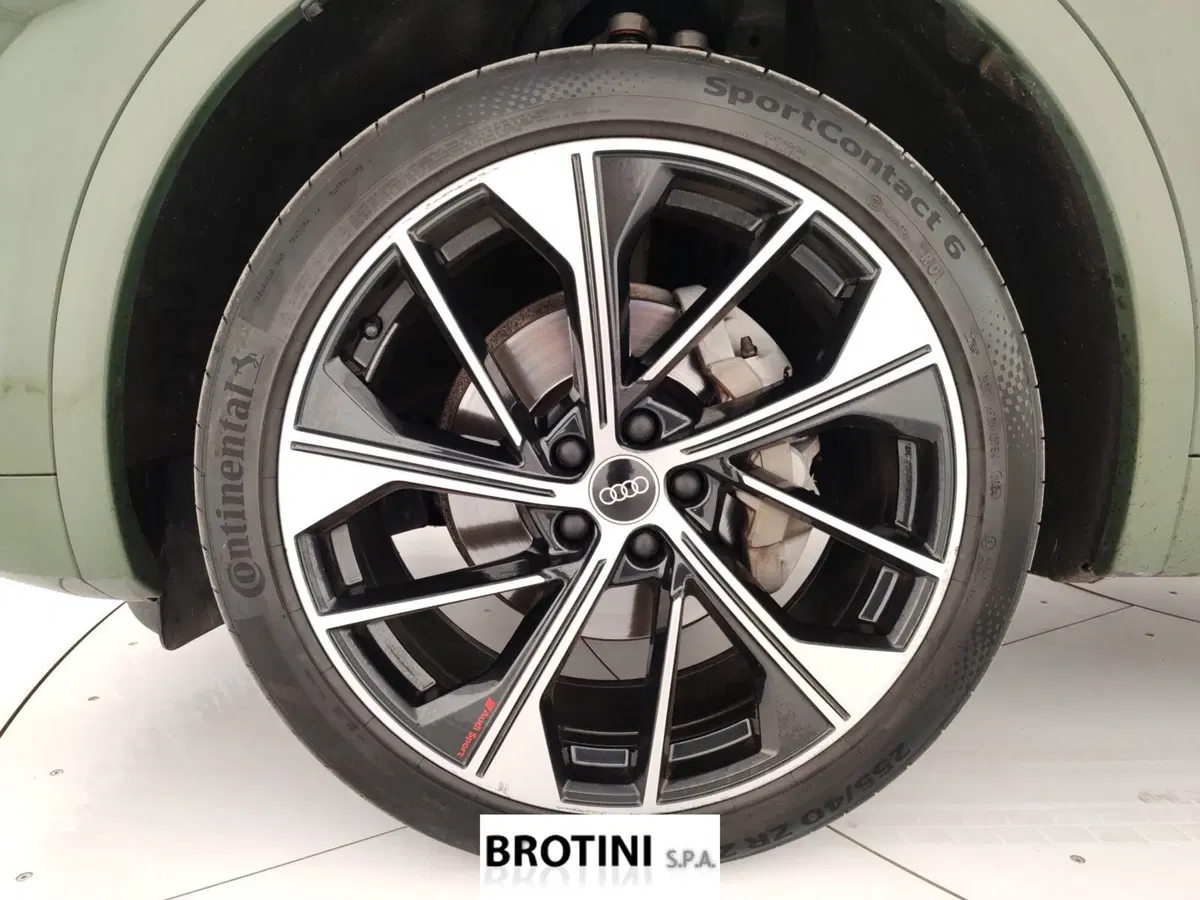 Audi Q5 Sportback usata a Massa-Carrara (6)