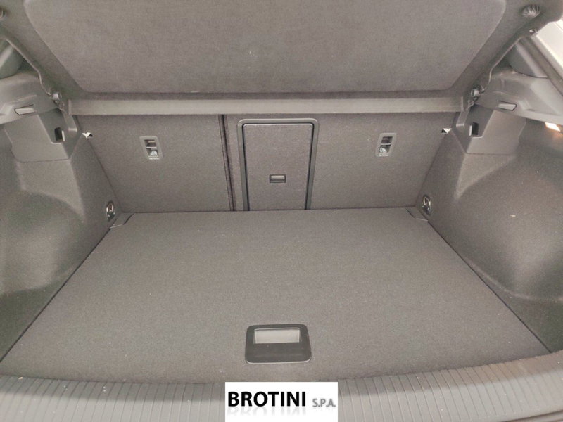 Volkswagen T-Roc usata a Massa-Carrara (16)