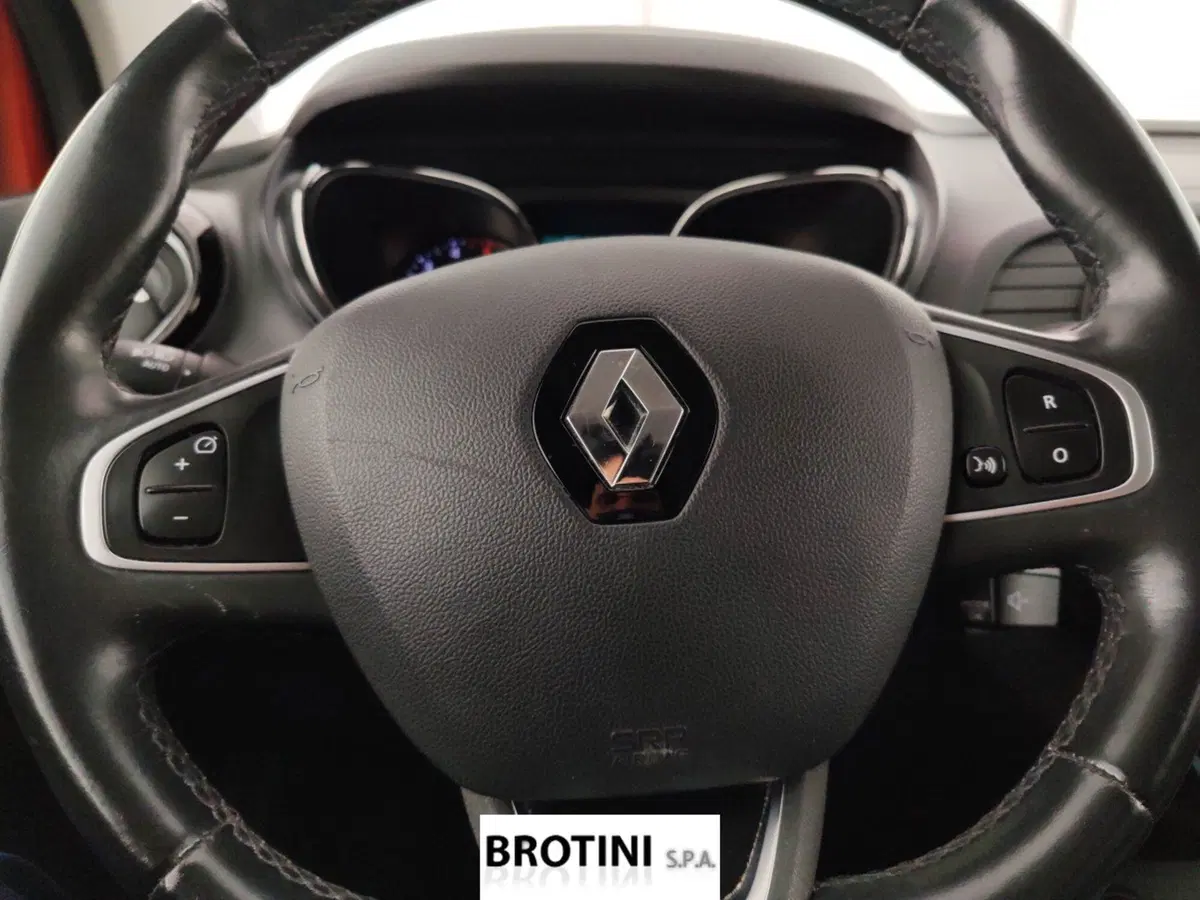 Renault Captur usata a Massa-Carrara (13)