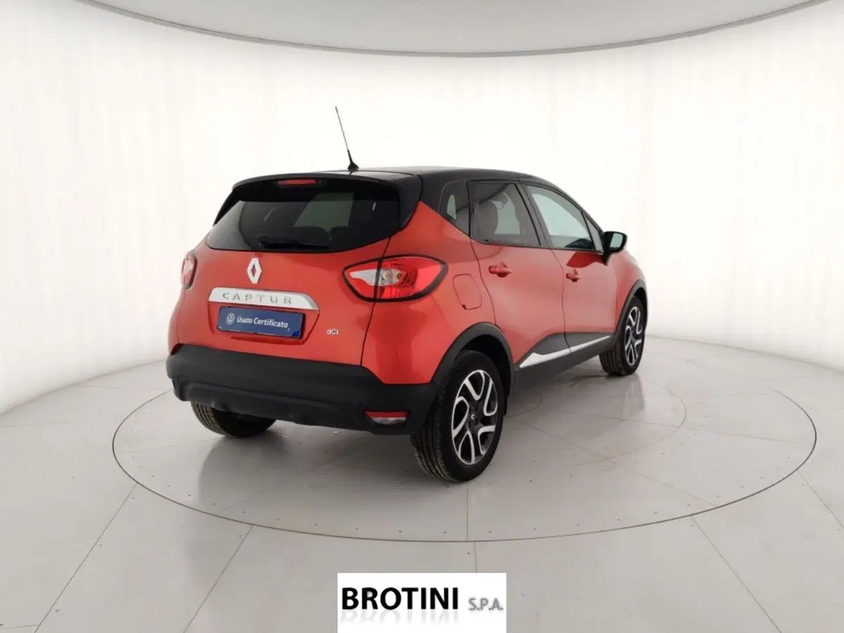 Renault Captur usata a Massa-Carrara (3)