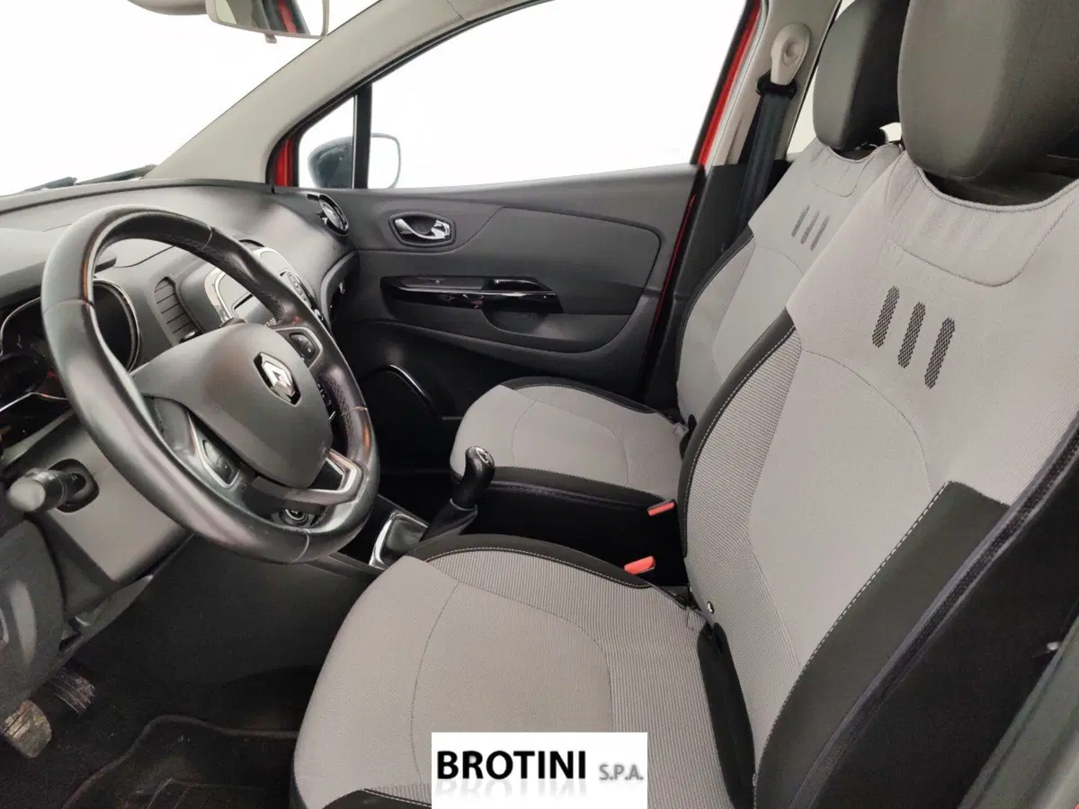 Renault Captur usata a Massa-Carrara (7)