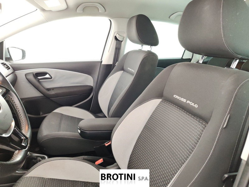 Volkswagen Polo usata a Massa-Carrara (9)