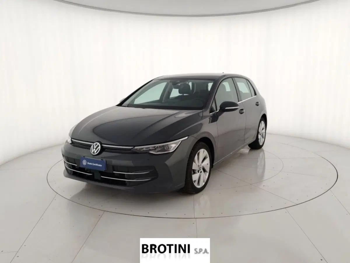 Volkswagen Golf usata a Massa-Carrara