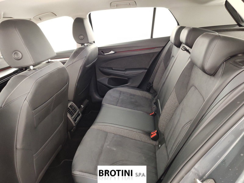 Volkswagen Golf usata a Massa-Carrara (11)