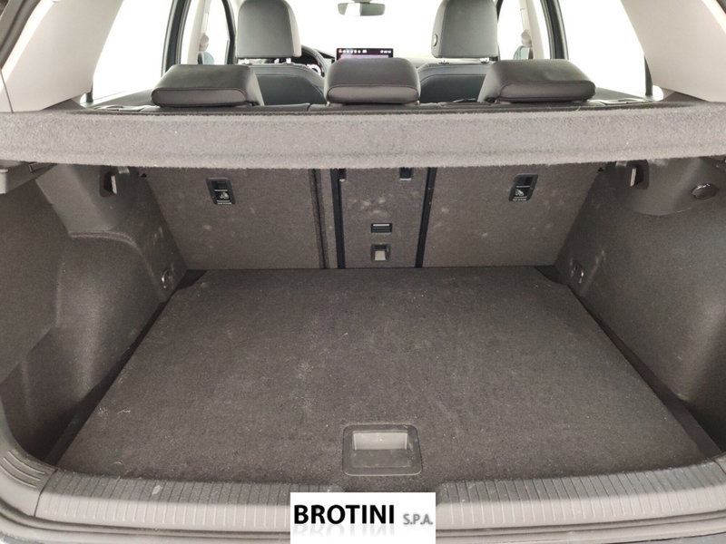 Volkswagen Golf usata a Massa-Carrara (16)