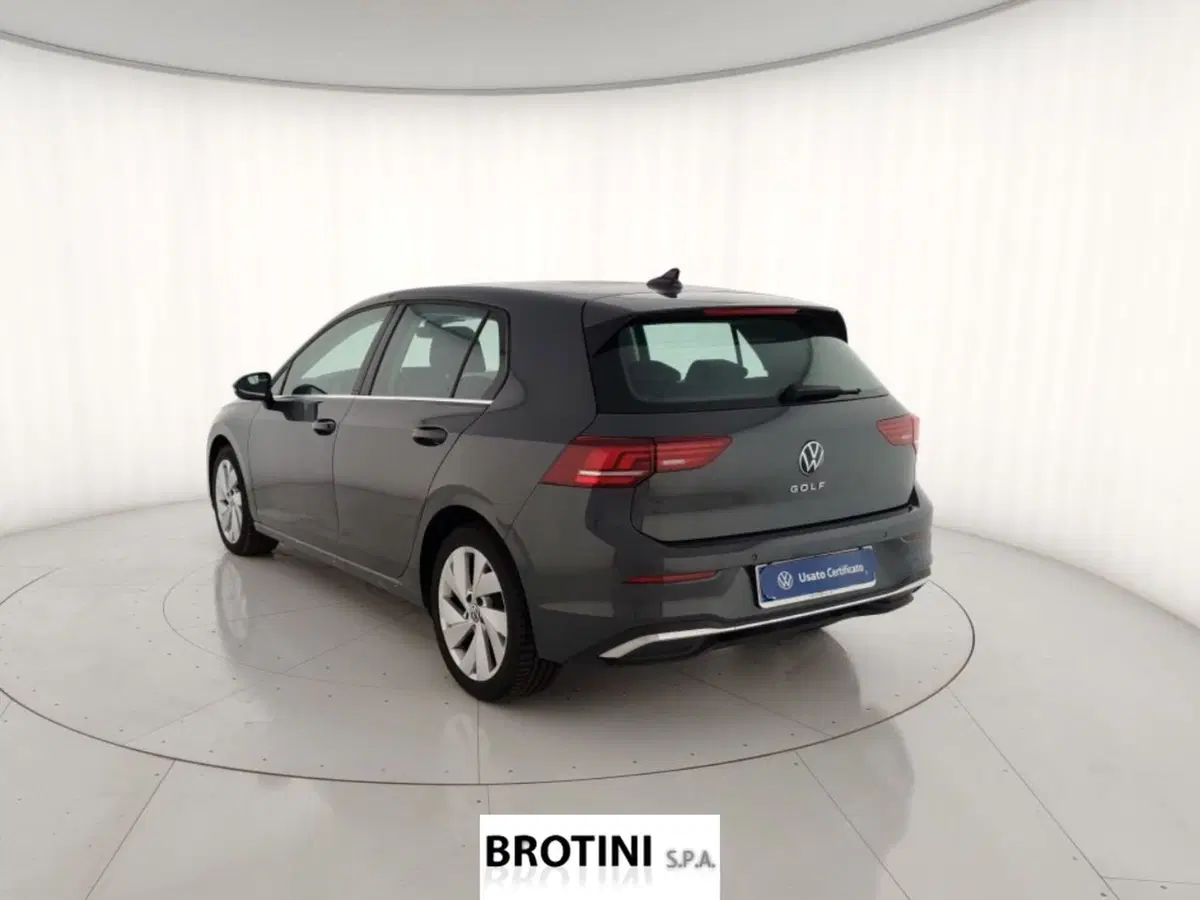 Volkswagen Golf usata a Massa-Carrara (2)