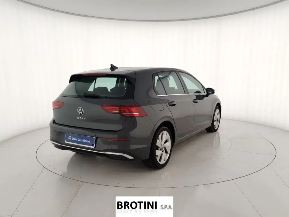 Volkswagen Golf usata a Massa-Carrara (3)