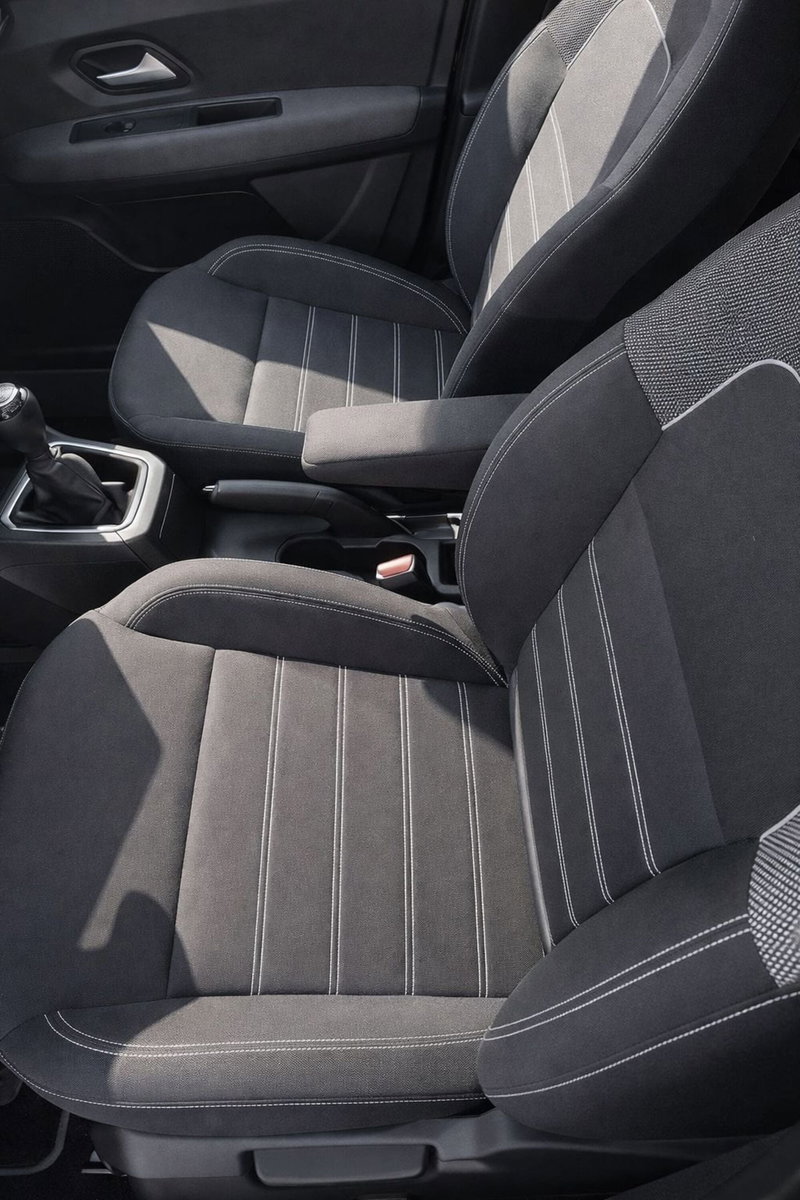 Dacia Sandero usata a Rimini (5)