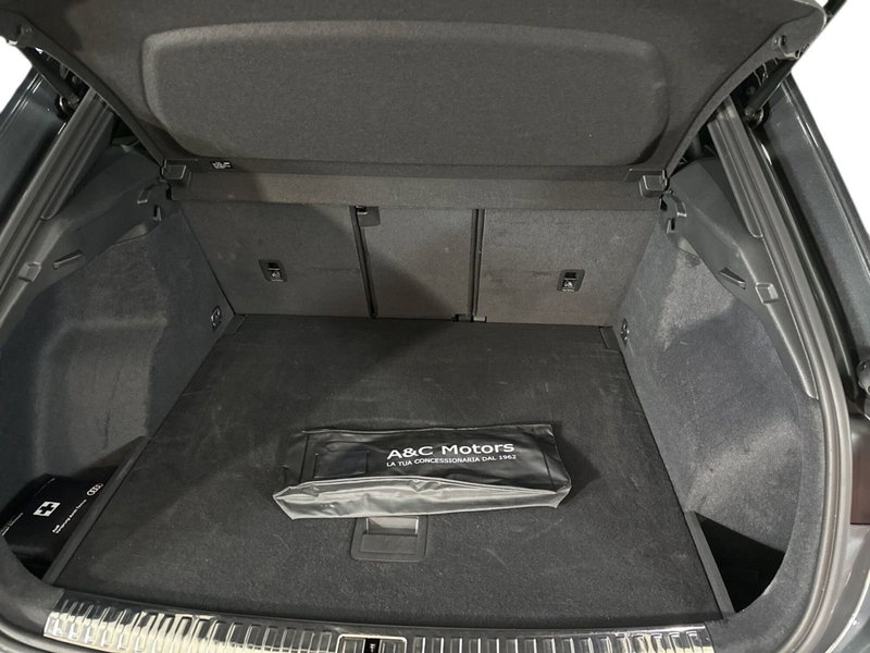 Audi Q3 Sportback usata a Napoli (15)