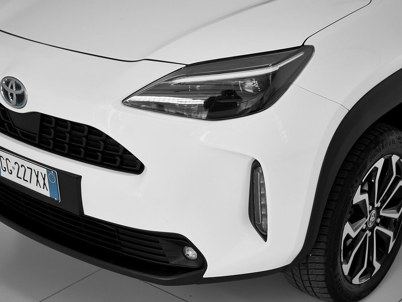 Toyota Yaris Cross usata a Prato (5)