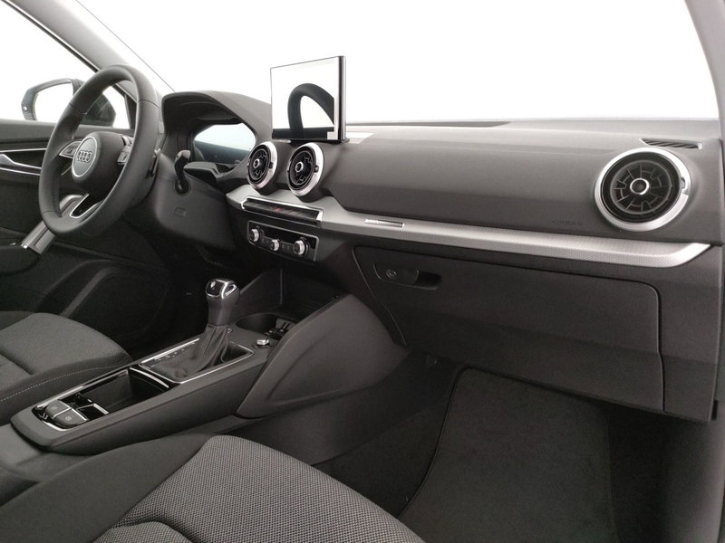 Audi Q2 usata a Napoli (10)
