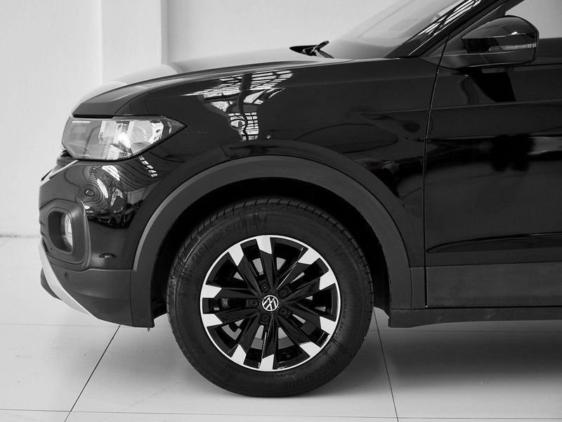 Volkswagen T-Cross usata a Prato (4)