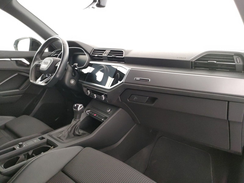 Audi Q3 Sportback usata a Napoli (6)