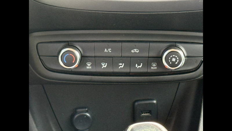 Opel Crossland usata a Palermo (19)