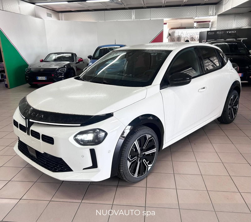 Lancia Ypsilon nuova a Arezzo