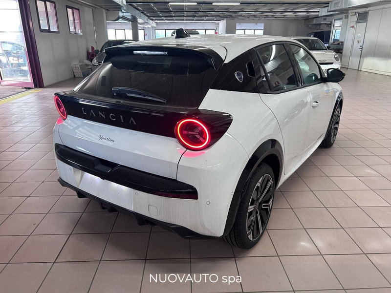 Lancia Ypsilon nuova a Arezzo (2)