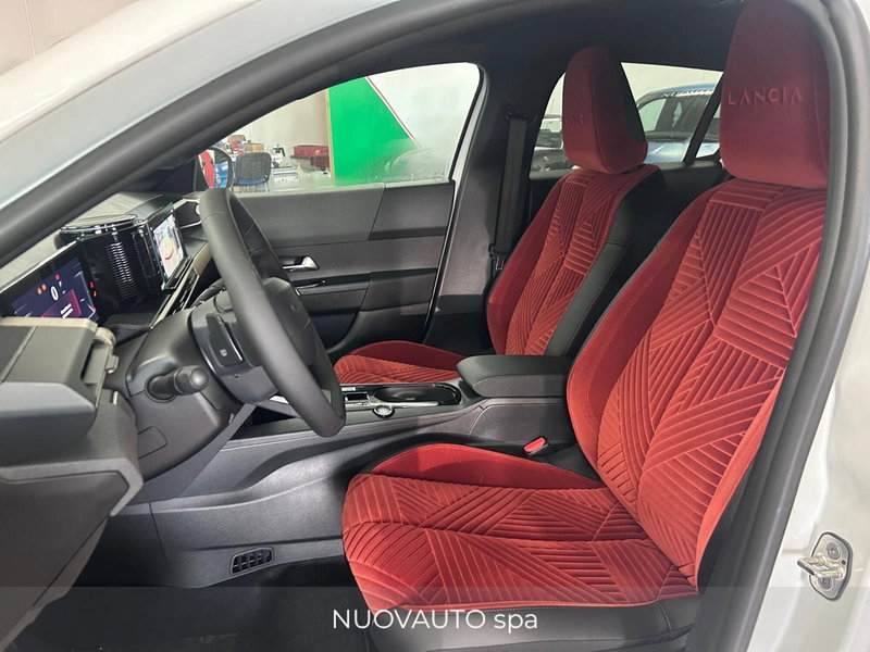 Lancia Ypsilon nuova a Arezzo (4)
