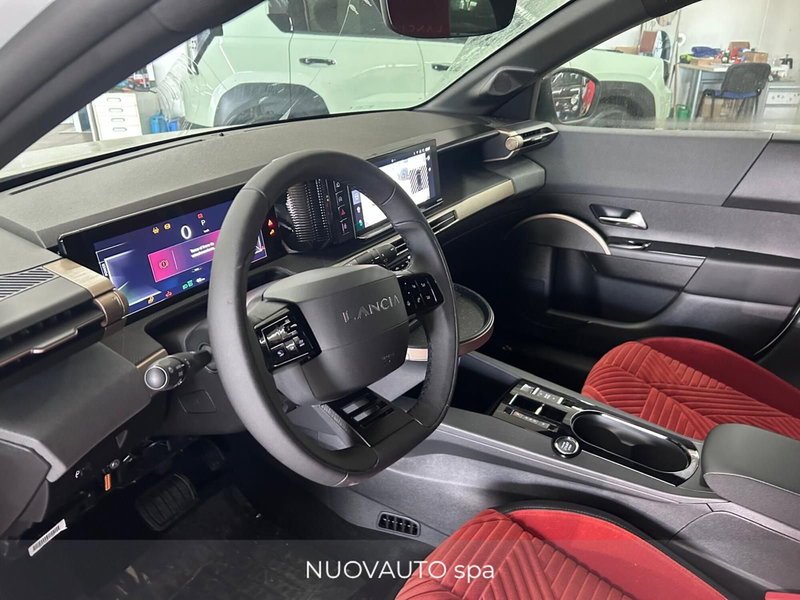 Lancia Ypsilon nuova a Arezzo (6)