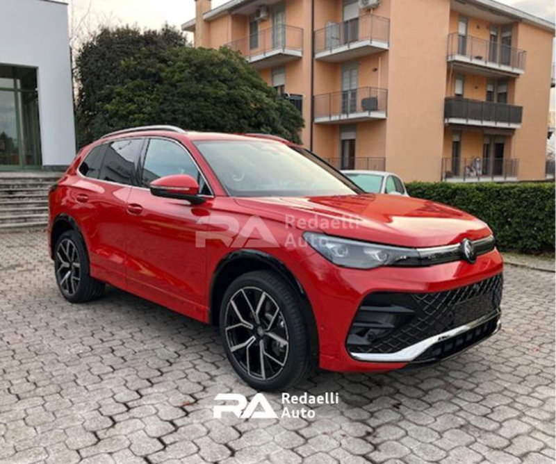 Volkswagen Tiguan nuova a Lecco (2)