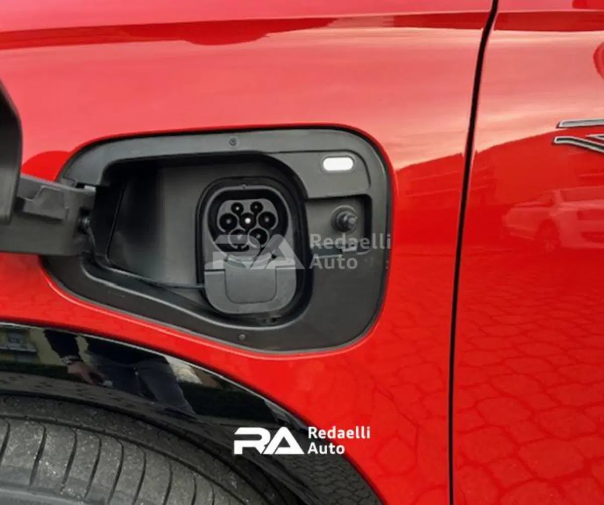 Volkswagen Tiguan nuova a Lecco (5)