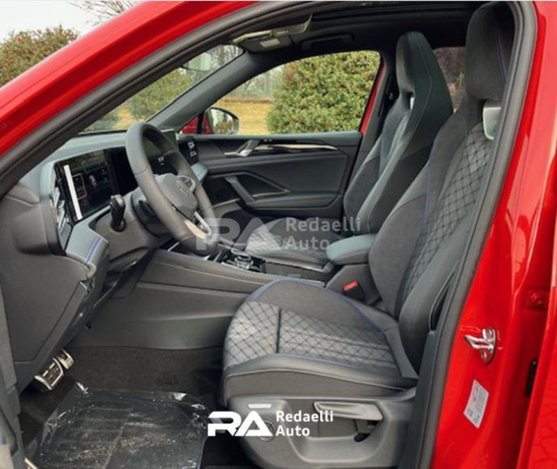 Volkswagen Tiguan nuova a Lecco (6)