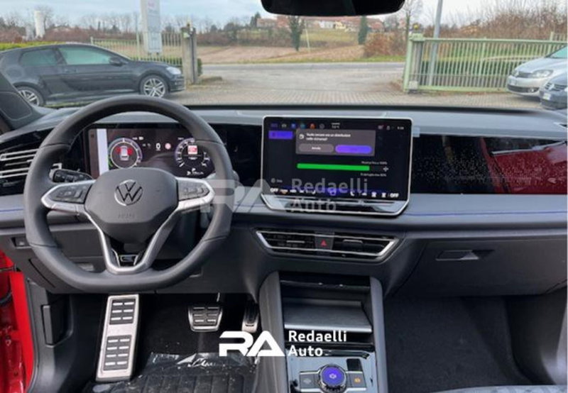 Volkswagen Tiguan nuova a Lecco (7)