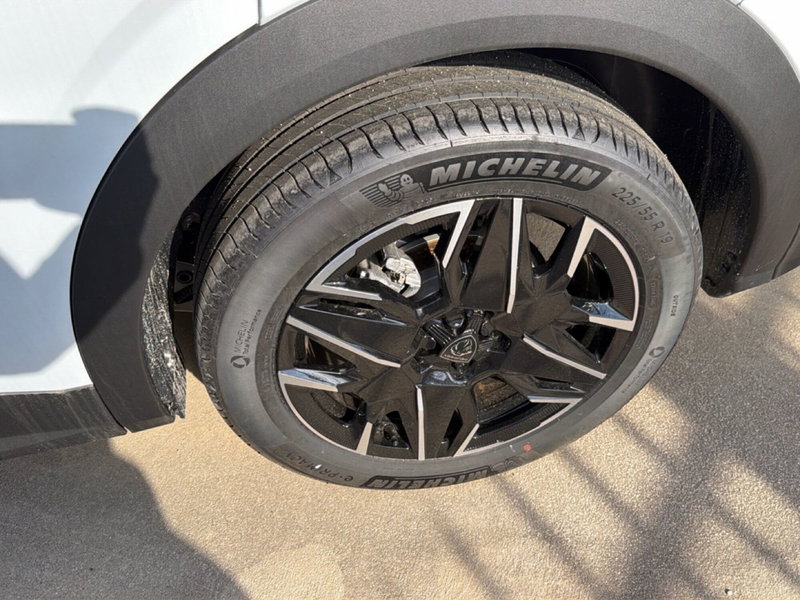 Peugeot 3008 nuova a Frosinone (13)