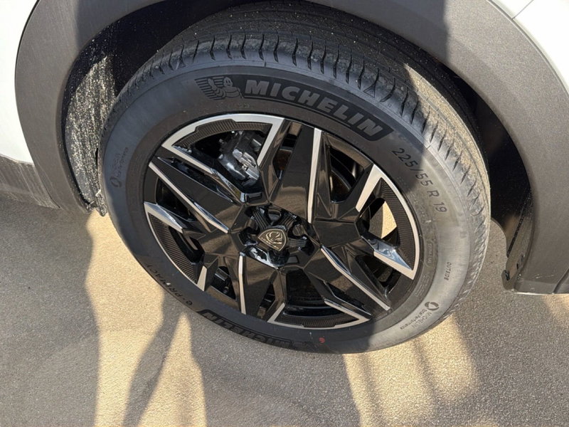 Peugeot 3008 nuova a Frosinone (15)