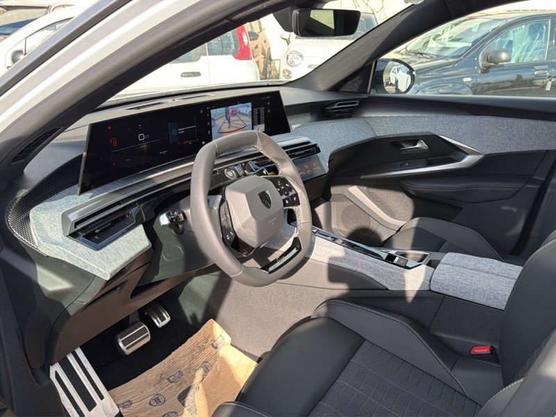 Peugeot 3008 nuova a Frosinone (17)