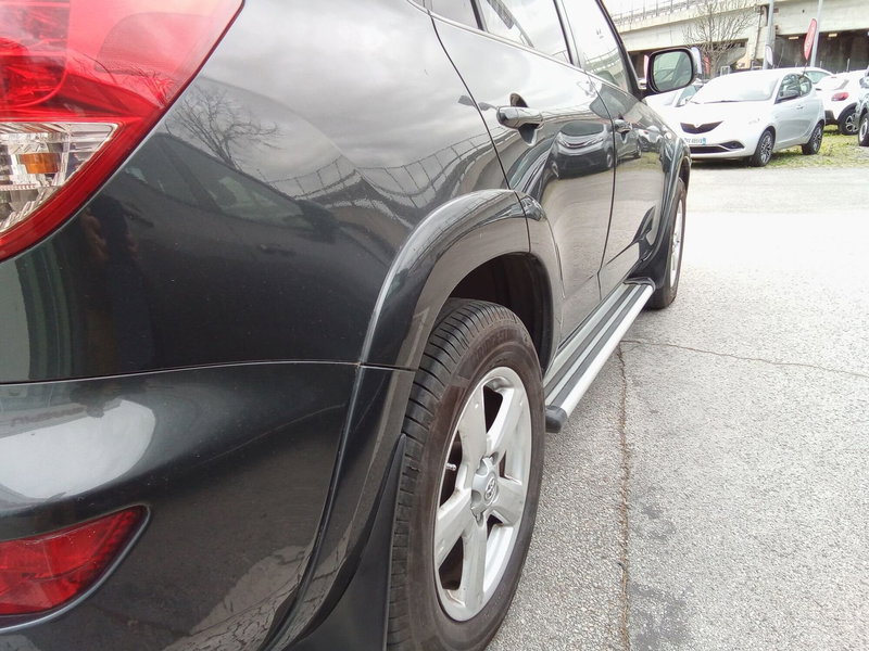 Toyota Rav4 usata a Rimini (10)