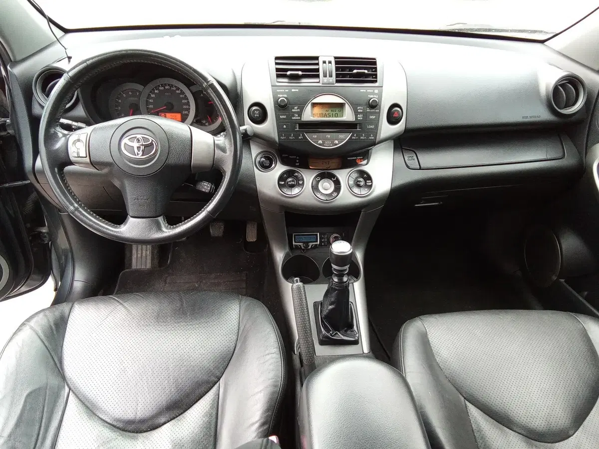 Toyota Rav4 usata a Rimini (12)