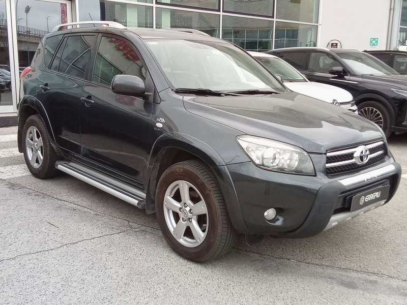 Toyota Rav4 usata a Rimini (2)