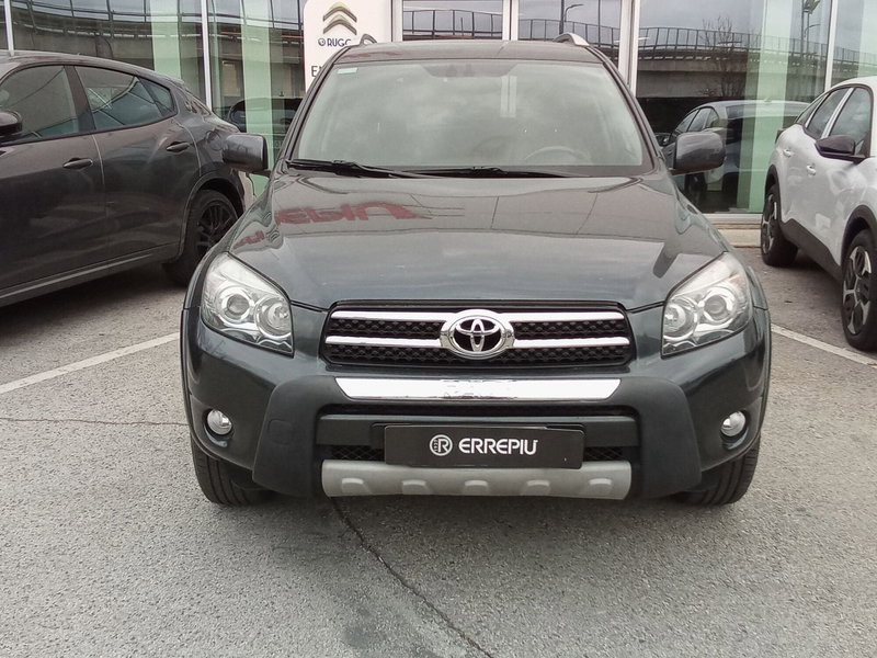 Toyota Rav4 usata a Rimini (3)