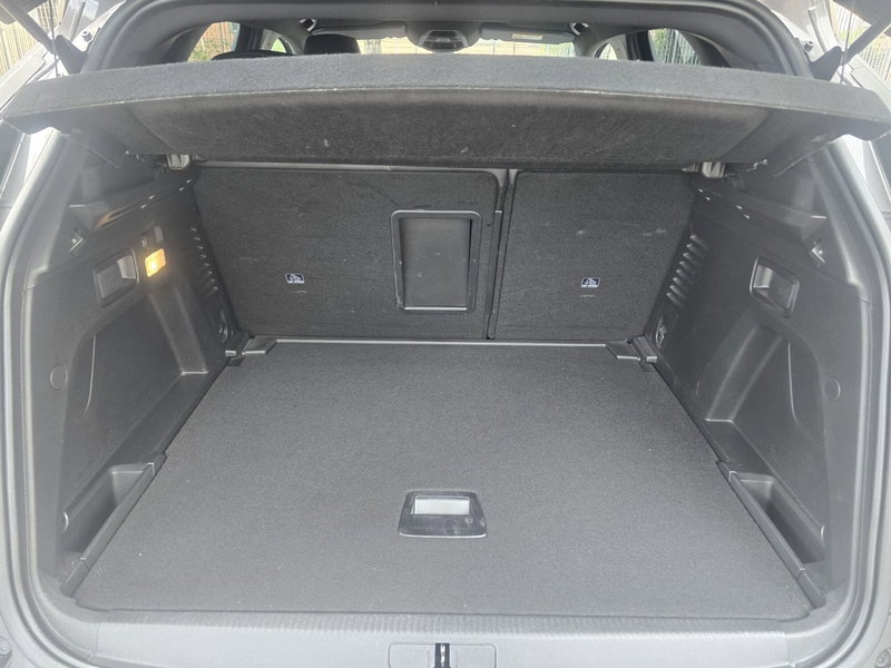 Peugeot 3008 usata a Massa-Carrara (14)