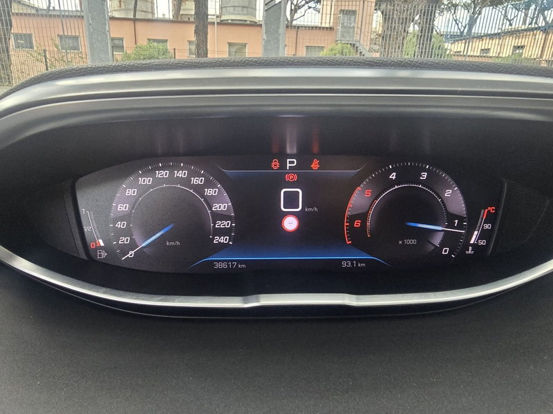 Peugeot 3008 usata a Massa-Carrara (9)