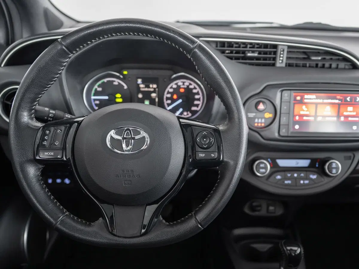 Toyota Yaris usata a Foggia (10)