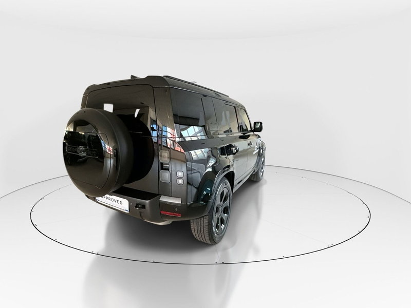 Land Rover Defender nuova a Modena (2)
