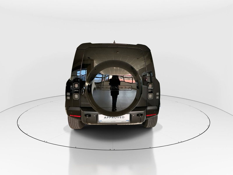 Land Rover Defender nuova a Modena (7)