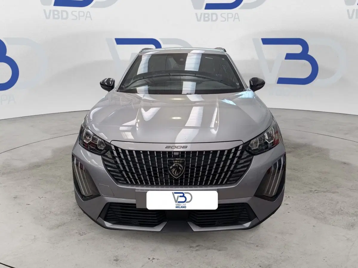 Peugeot 2008 nuova a Milano (2)