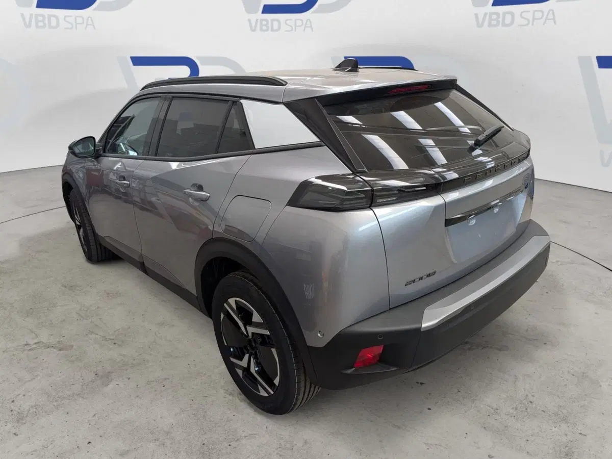 Peugeot 2008 nuova a Milano (3)
