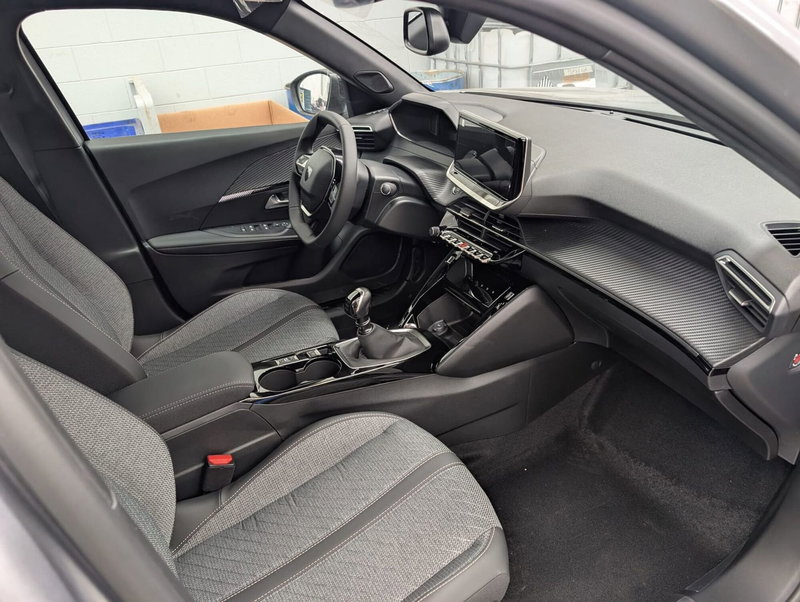 Peugeot 2008 nuova a Milano (6)