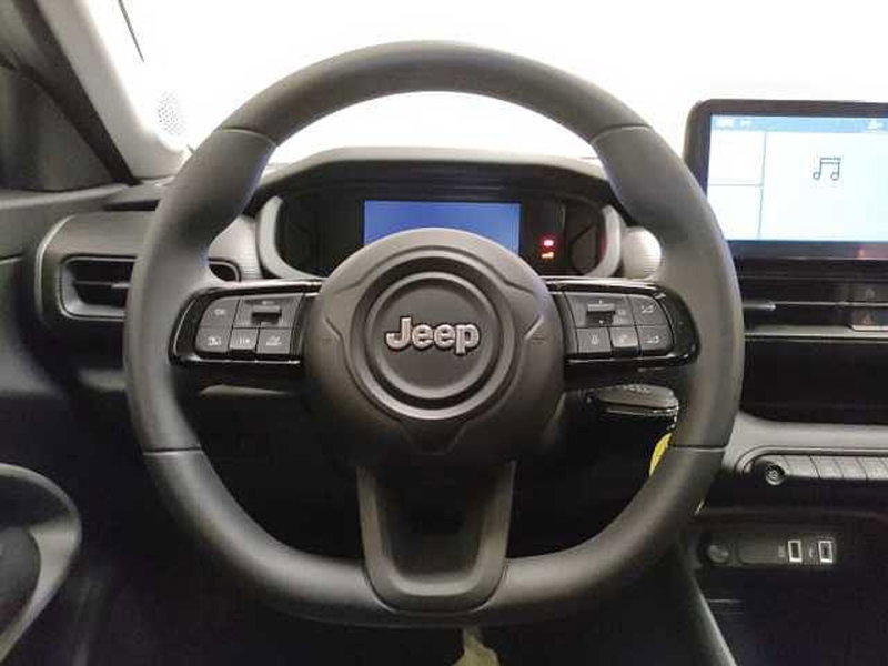 Jeep Avenger usata a Teramo (17)