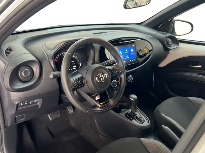 Toyota Aygo X usata a Roma (15)