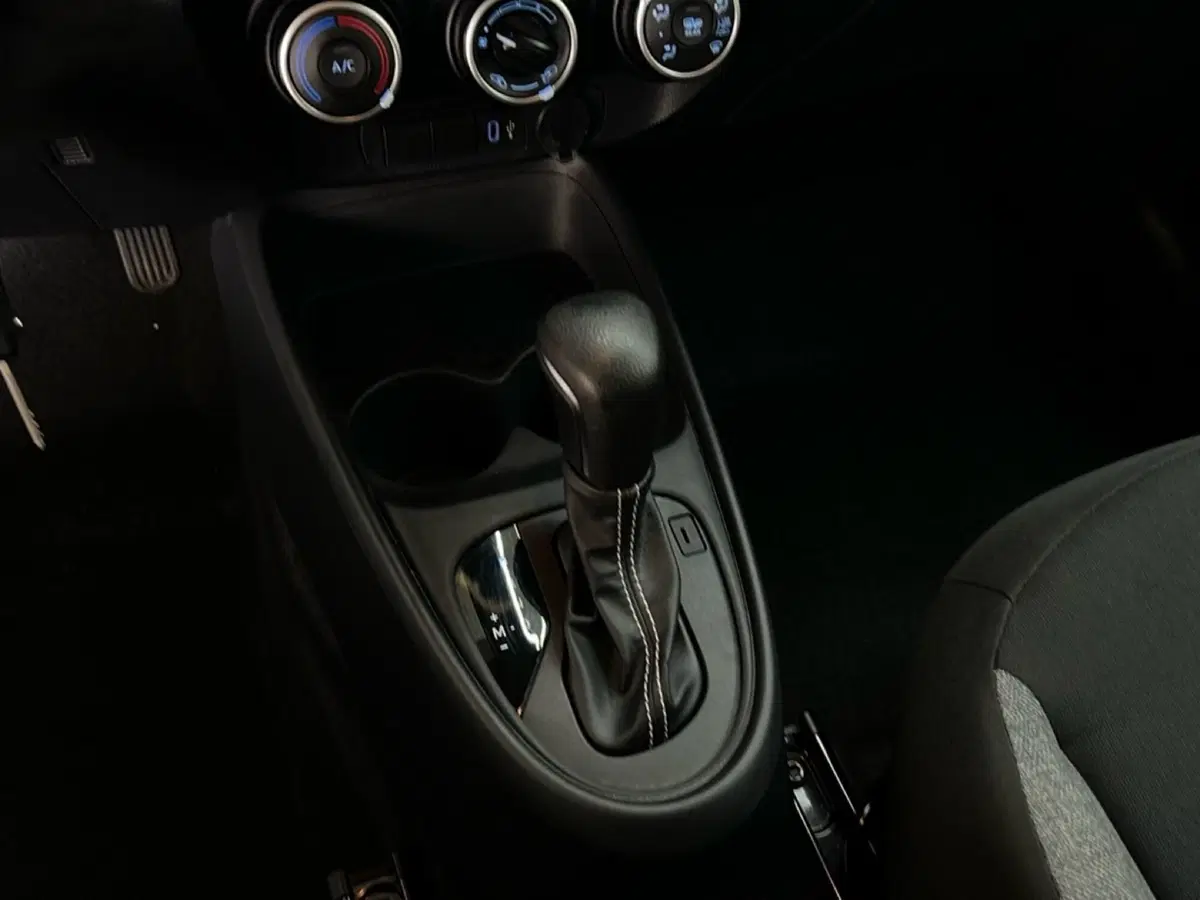 Toyota Aygo X usata a Roma (16)
